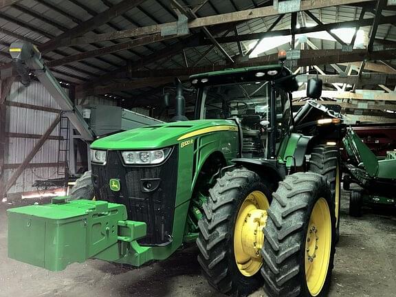 Image of John Deere 8320R equipment image 3