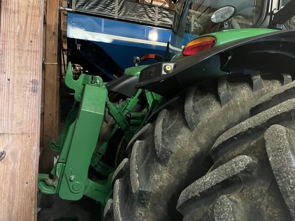 Image of John Deere 8320R equipment image 3