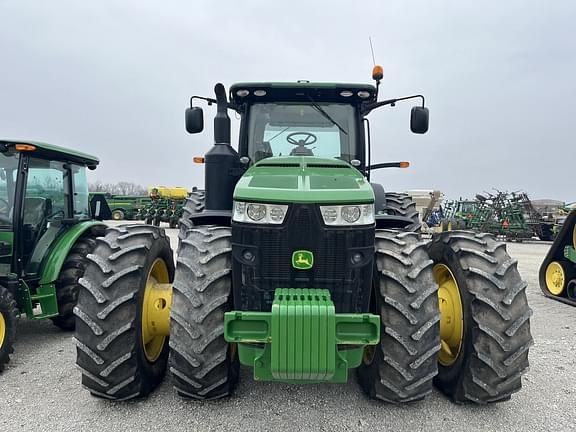 Image of John Deere 8320R equipment image 1