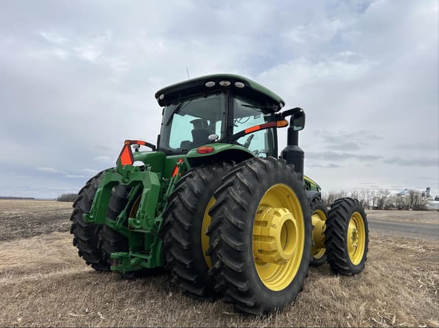 Image of John Deere 8320R equipment image 4