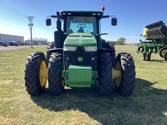 Image of John Deere 8320R equipment image 1