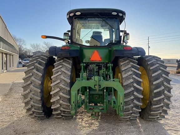 Image of John Deere 8320R equipment image 3