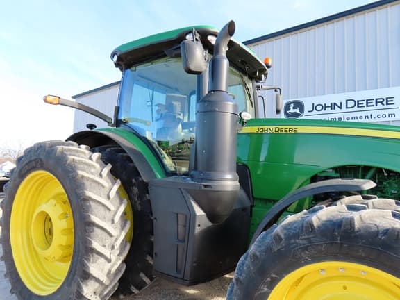 Image of John Deere 8320R equipment image 2