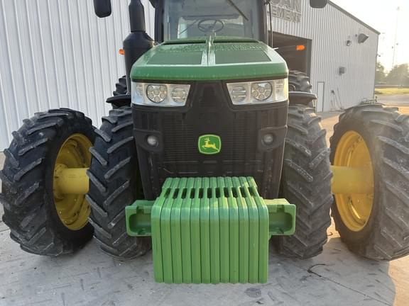 Image of John Deere 8320R equipment image 2