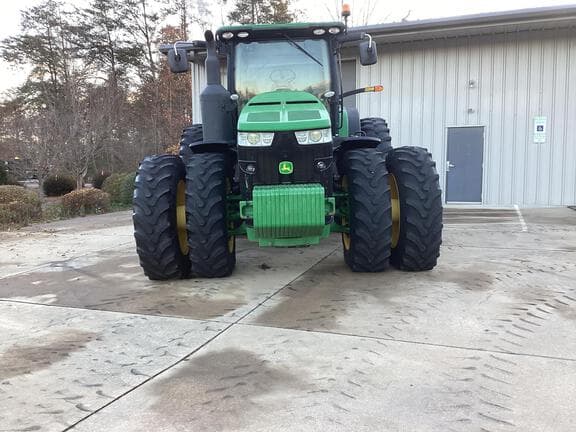 Image of John Deere 8320R equipment image 2