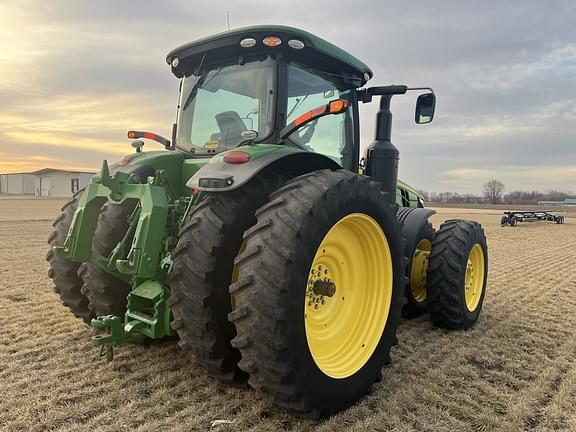 Image of John Deere 8320R equipment image 3