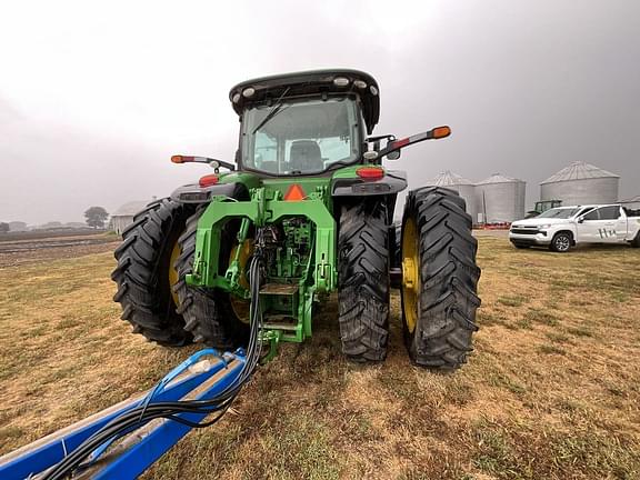 Image of John Deere 8320R equipment image 4