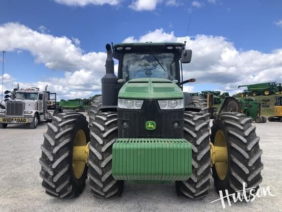 Image of John Deere 8320R equipment image 1