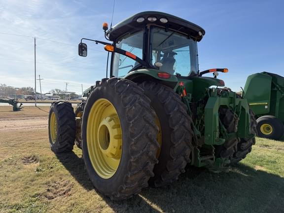 Image of John Deere 8320R equipment image 3