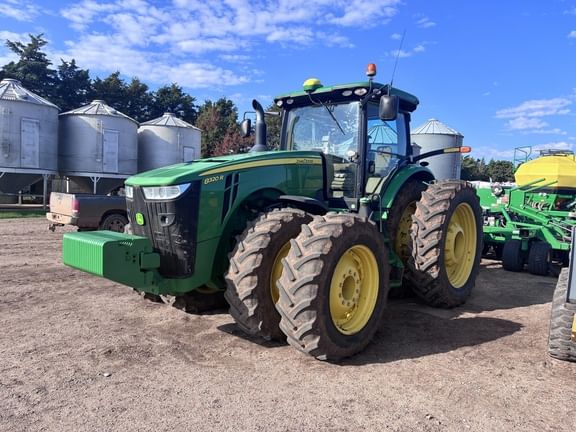 2014 John Deere 8320R Equipment Image0
