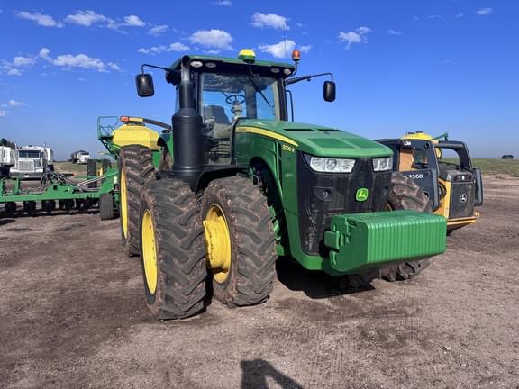 Image of John Deere 8320R equipment image 1