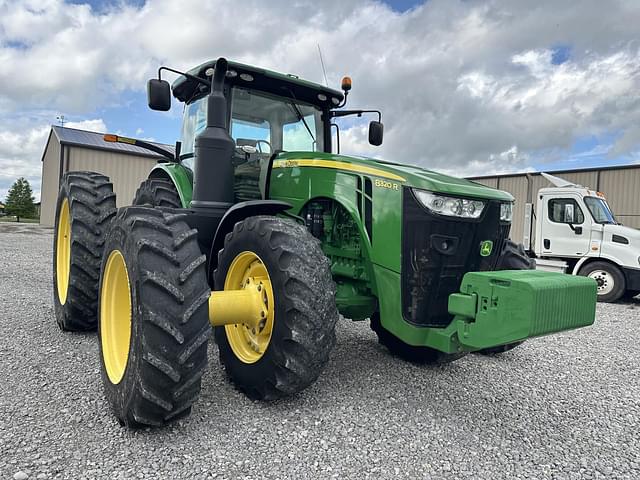 Image of John Deere 8320R equipment image 1