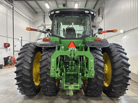 Image of John Deere 8320R equipment image 2