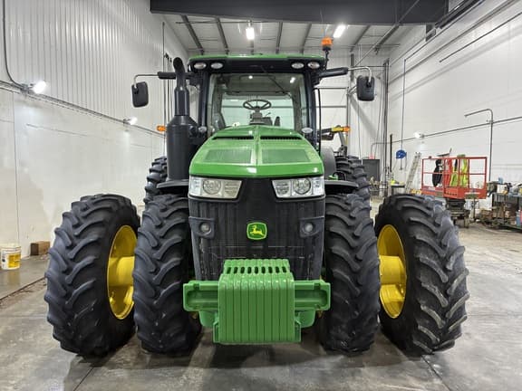 Image of John Deere 8320R equipment image 3