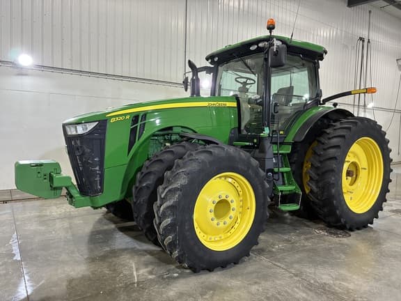 Image of John Deere 8320R Primary image