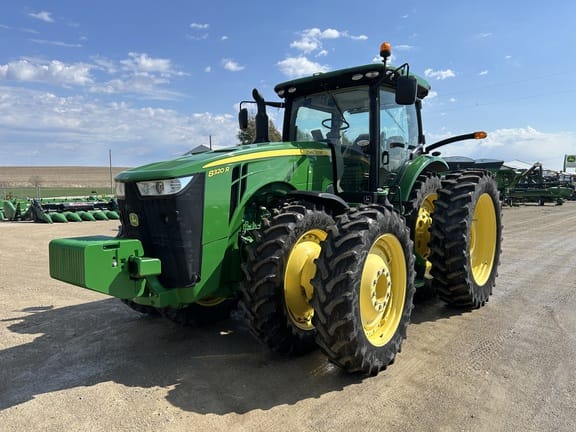 Main image John Deere 8320R