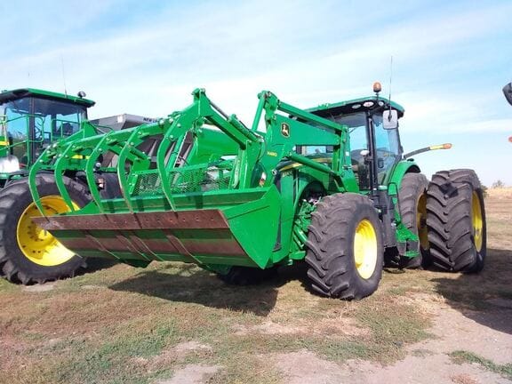 Main image John Deere 8320R
