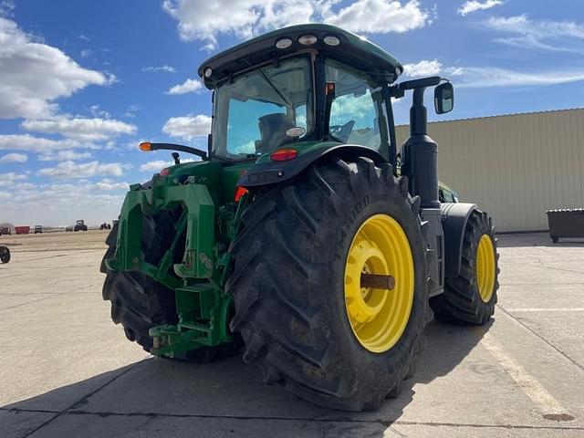 Image of John Deere 8320R equipment image 3