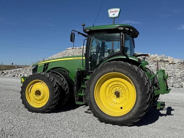 Image of John Deere 8320R equipment image 3