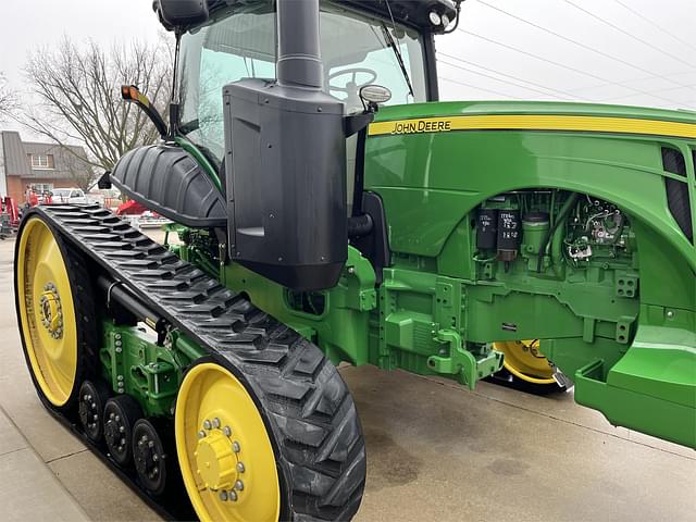 Image of John Deere 8320RT equipment image 3