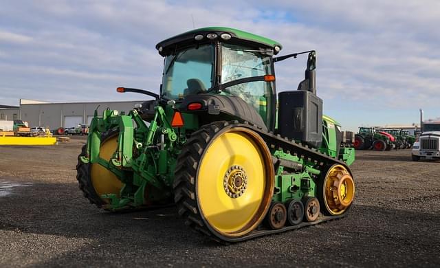 Image of John Deere 8320RT equipment image 2