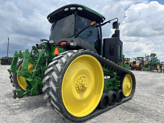 Image of John Deere 8320RT equipment image 4