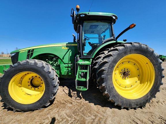 Image of John Deere 8335R equipment image 1