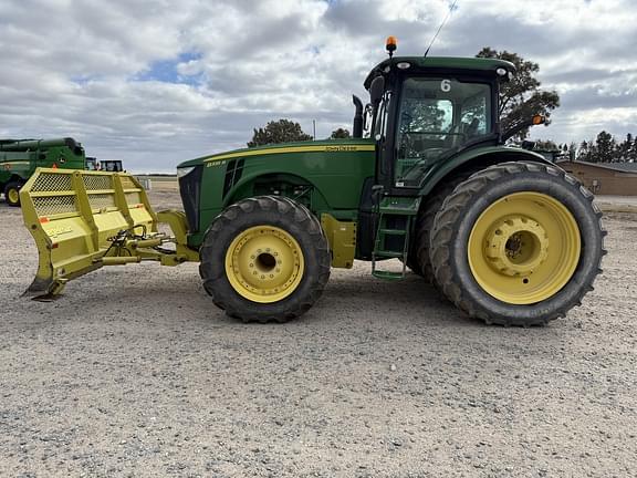 Image of John Deere 8335R Primary image