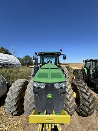 Image of John Deere 8335R equipment image 3