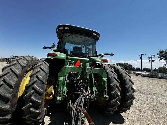 Image of John Deere 8335R equipment image 3