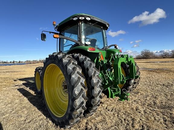 Image of John Deere 8335R equipment image 2