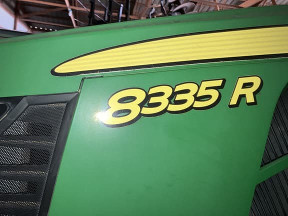 Image of John Deere 8335R equipment image 3