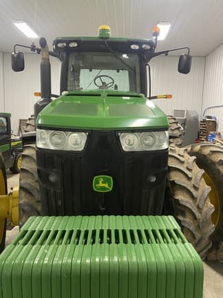 Image of John Deere 8335R equipment image 1