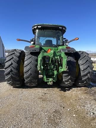 Image of John Deere 8335R equipment image 3