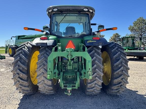 Image of John Deere 8335R equipment image 3