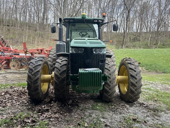 Image of John Deere 8335R equipment image 3