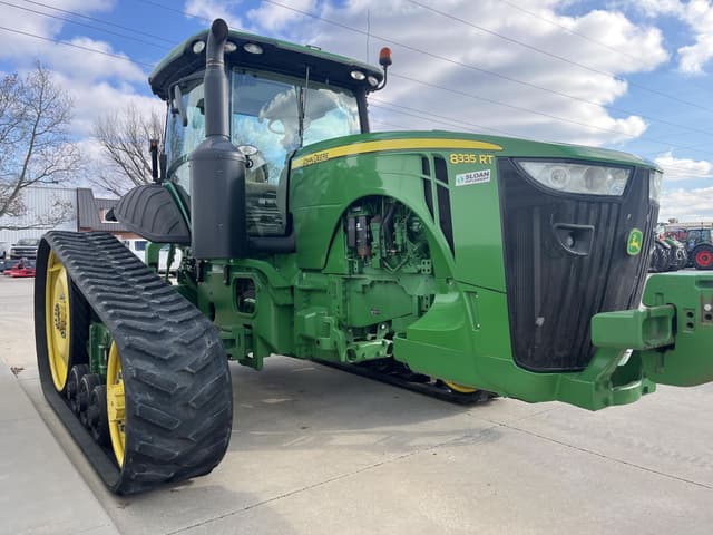 Image of John Deere 8335RT equipment image 2
