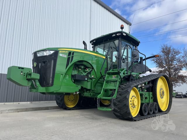 Image of John Deere 8335RT equipment image 1