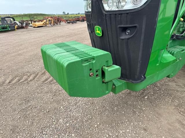 Image of John Deere 8335RT equipment image 4