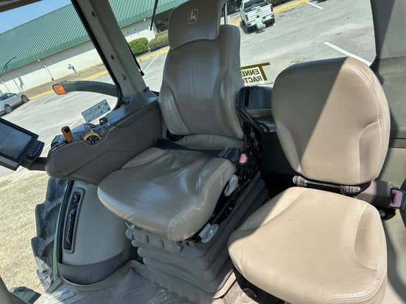 Image of John Deere 8345R equipment image 3