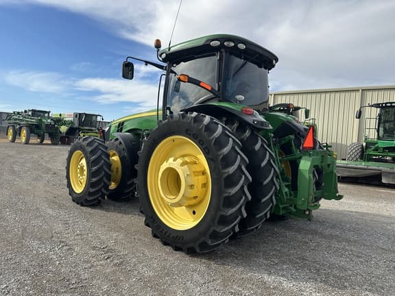 Image of John Deere 8345R equipment image 2