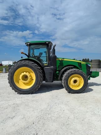 Image of John Deere 8345R equipment image 4