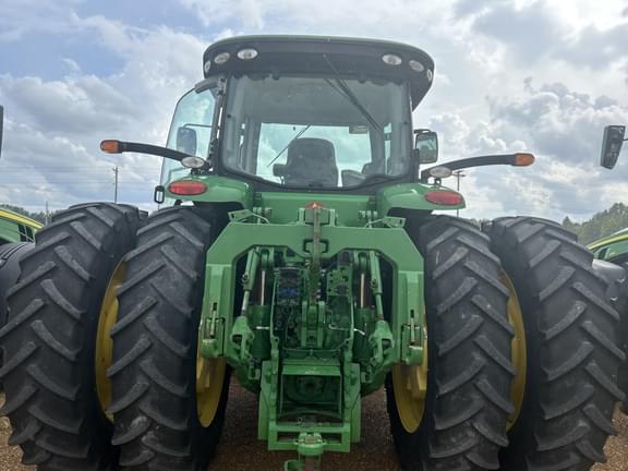Image of John Deere 8345R equipment image 2
