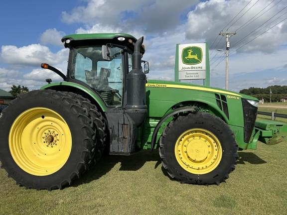 Image of John Deere 8345R equipment image 2