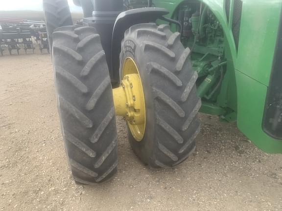 Image of John Deere 8345R equipment image 4