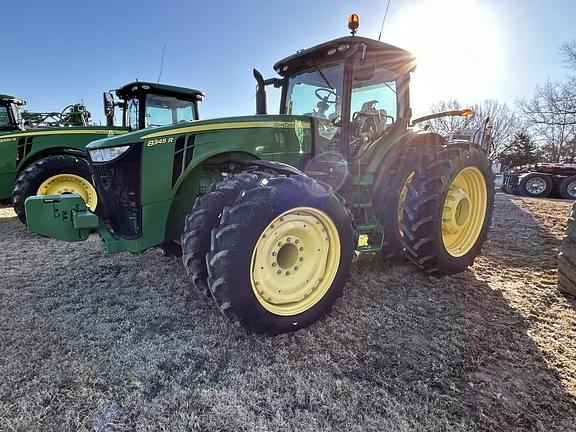 Image of John Deere 8345R equipment image 2