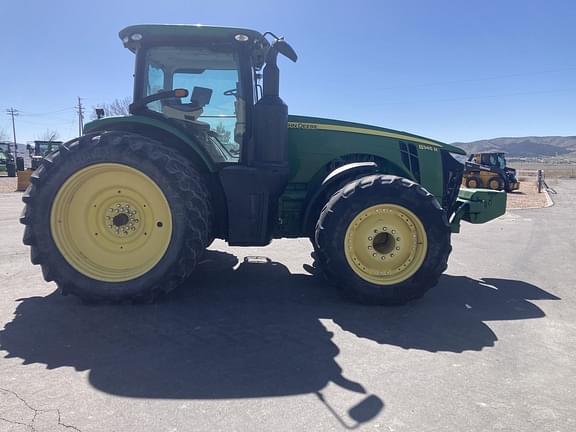 Image of John Deere 8345R equipment image 4