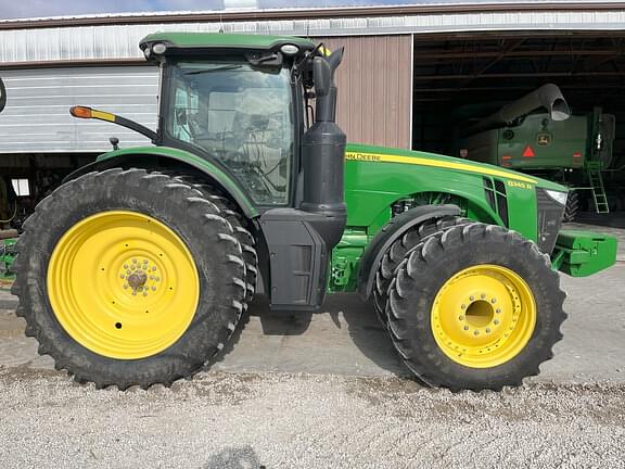 Image of John Deere 8345R equipment image 3