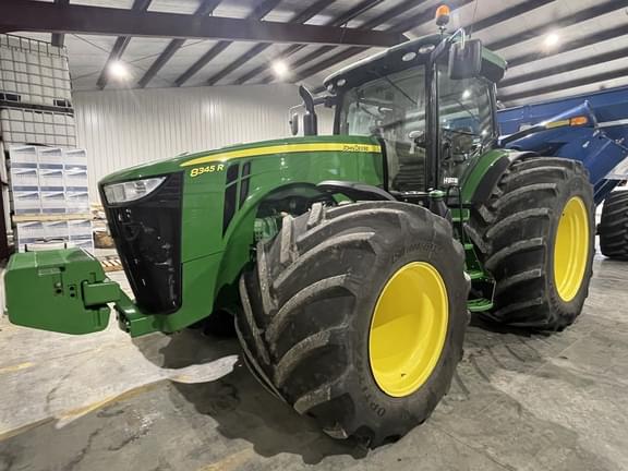 Image of John Deere 8345R equipment image 1