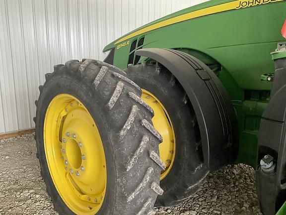 Image of John Deere 8345R equipment image 2